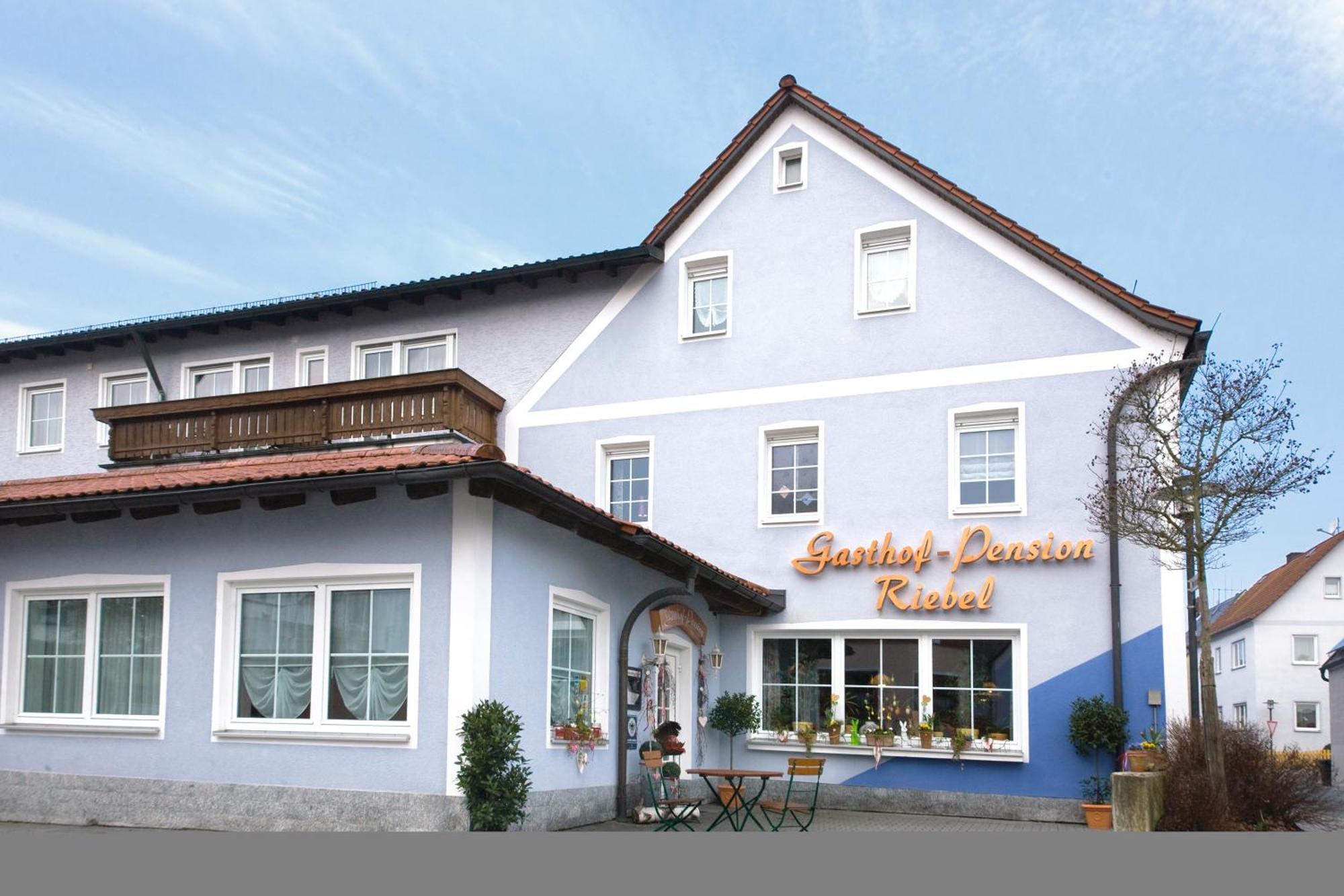 Hotel Gasthof Pension Riebel Etzenricht Esterno foto